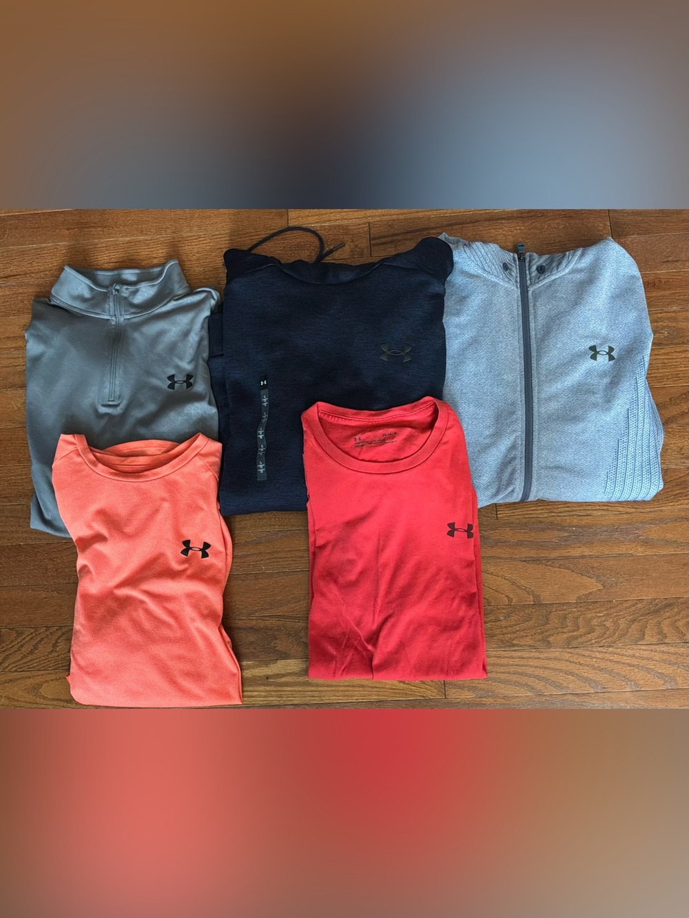 Under Armour Tops Bundle in Black, Red, Coral, Gray